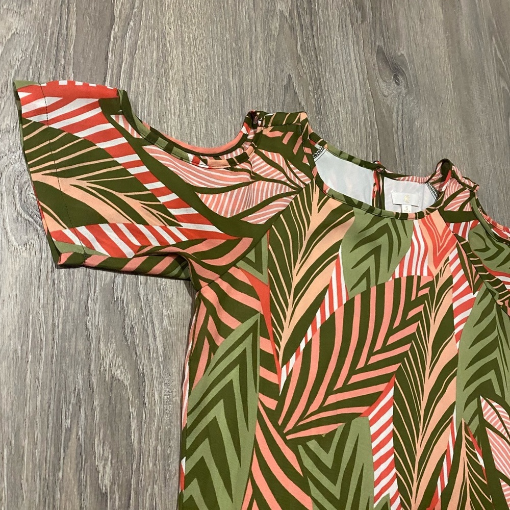 Charming Charlie Tropical Cold Shoulder High-Low Dress Small - Picture 5 of 7